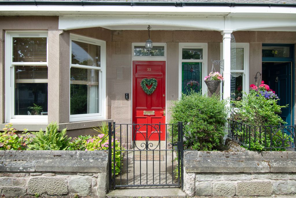 Property photo 2 of 45