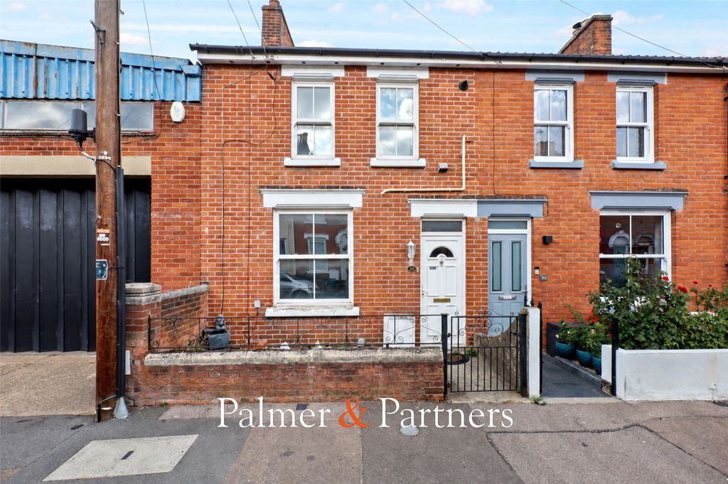 Property photo 1 of 18 Picture No. 01