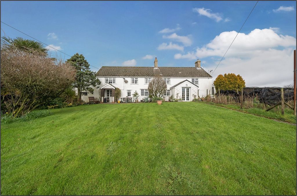 Property photo 2 of 13 Picture No. 05
