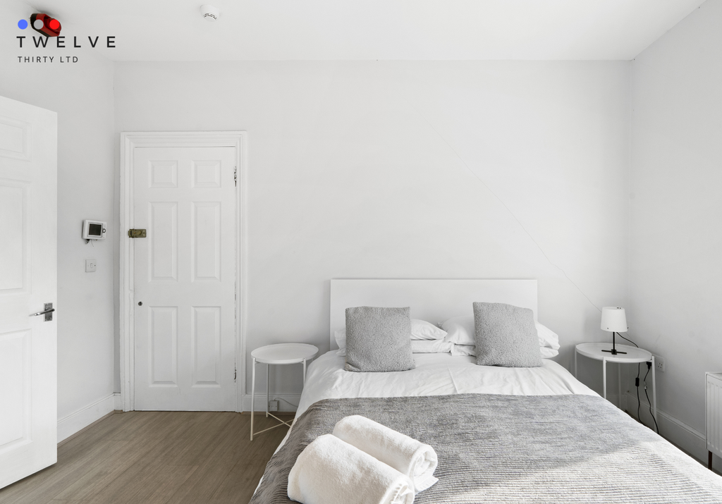 Property photo 3 of 14 Bedroom