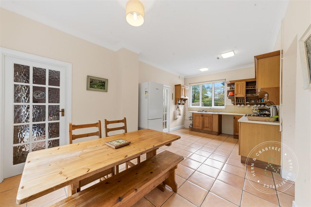Property photo 3 of 50 Pwllmelin-Road-27.Jpg