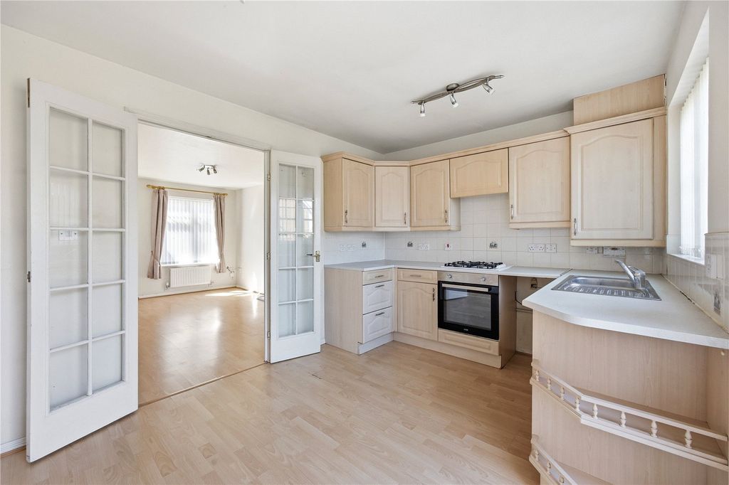 Property photo 3 of 18 Picture No. 06