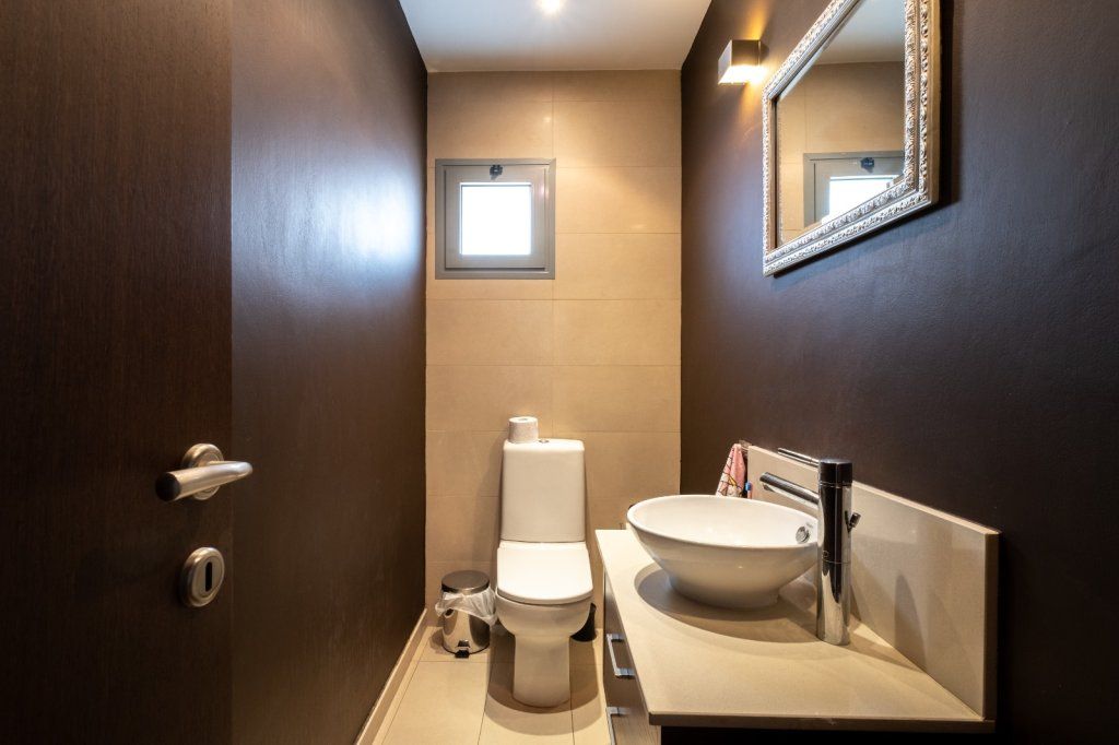 Property photo 3 of 19