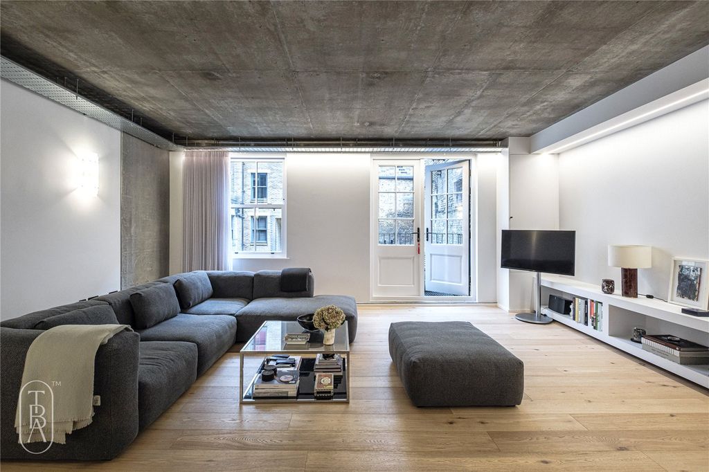 Property photo 1 of 27 Picture No. 20