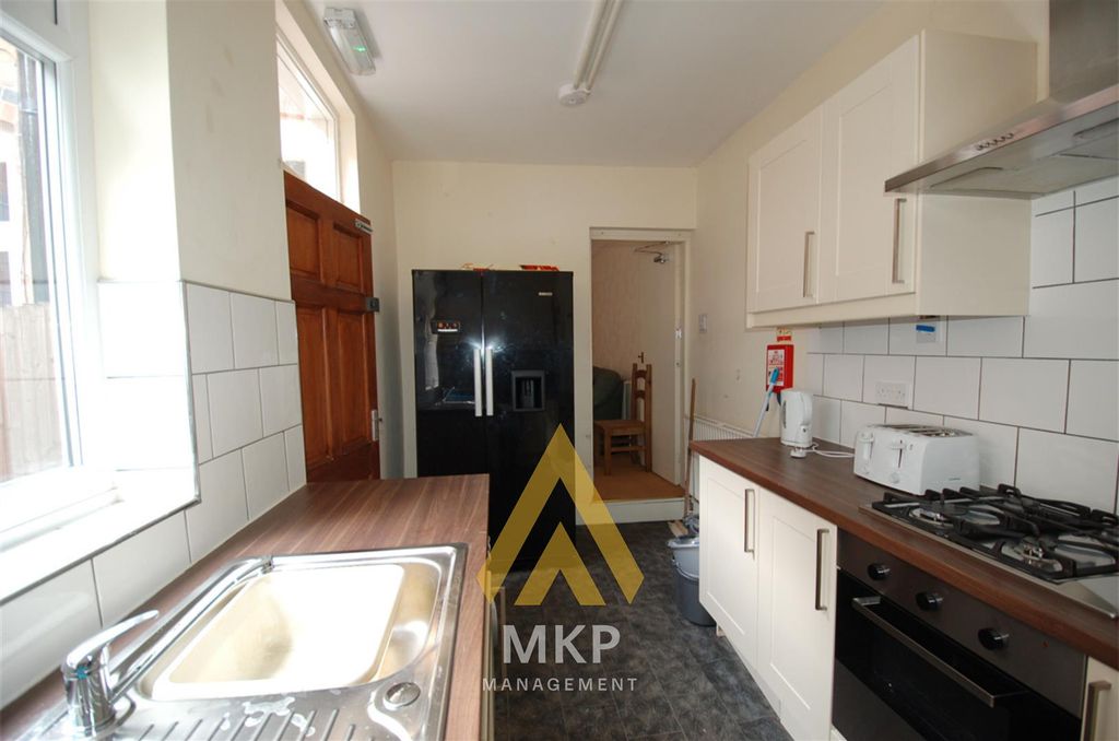 Property photo 3 of 16 5.Png