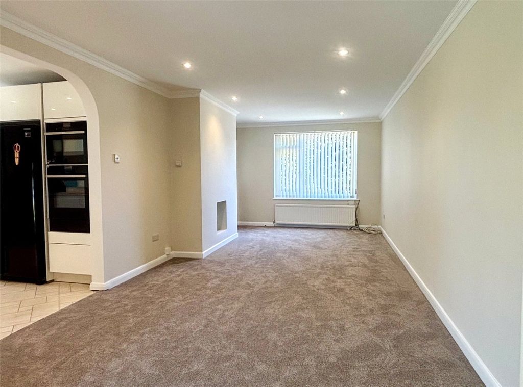 Property photo 3 of 18 Picture No. 05