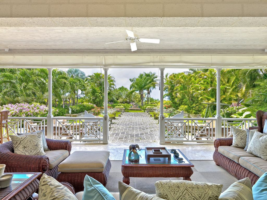 Property photo 3 of 34