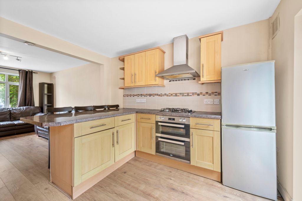 Property photo 3 of 20 Picture No. 20