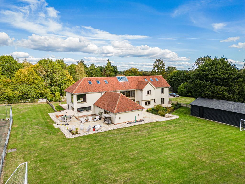 Property photo 1 of 61