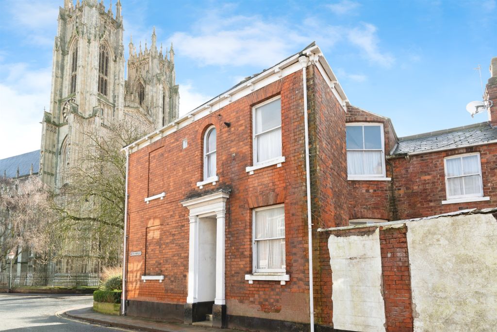 Property photo 1 of 15