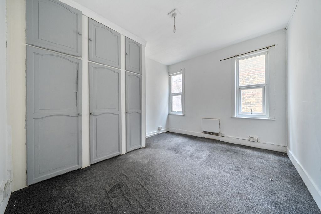 Property photo 2 of 10 1458232-9-6A1F09A...