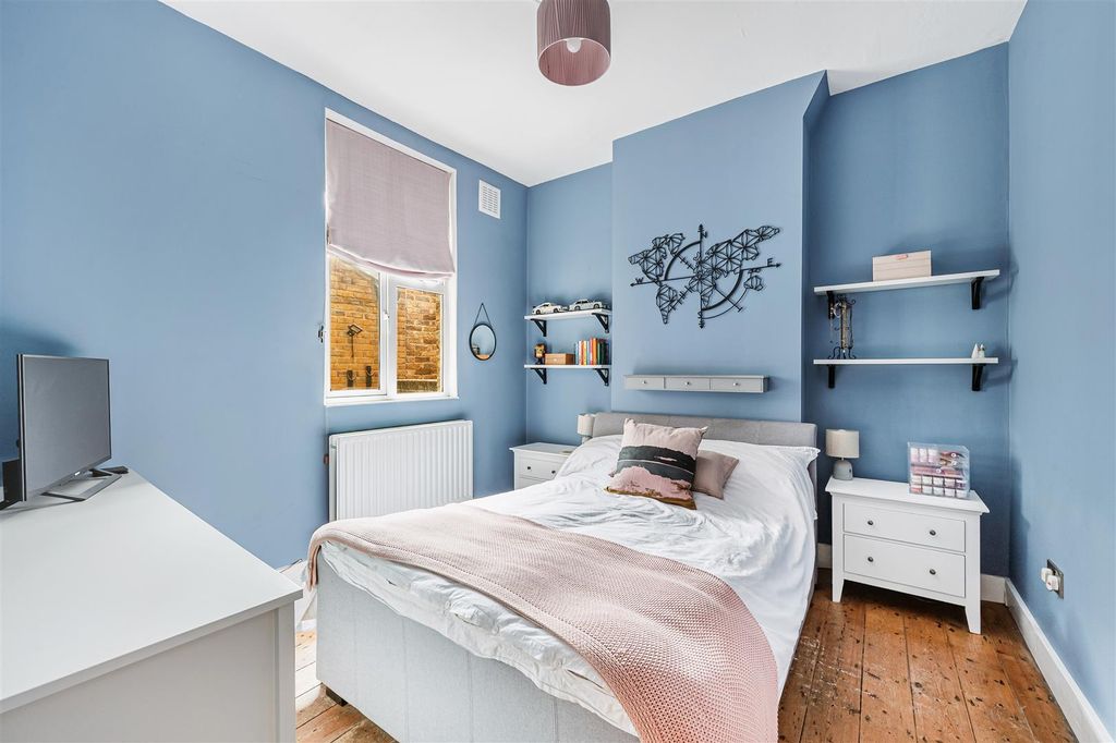 Property photo 3 of 13