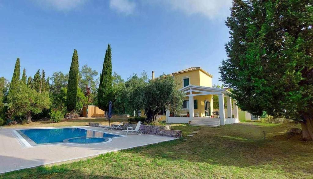 Property photo 1 of 14 Image: 0