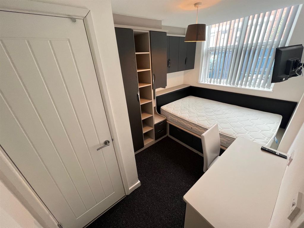 Property photo 1 of 13 Image 9.Jpg