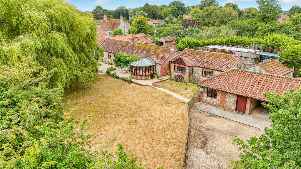 Property photo 1 of 43 3963970
