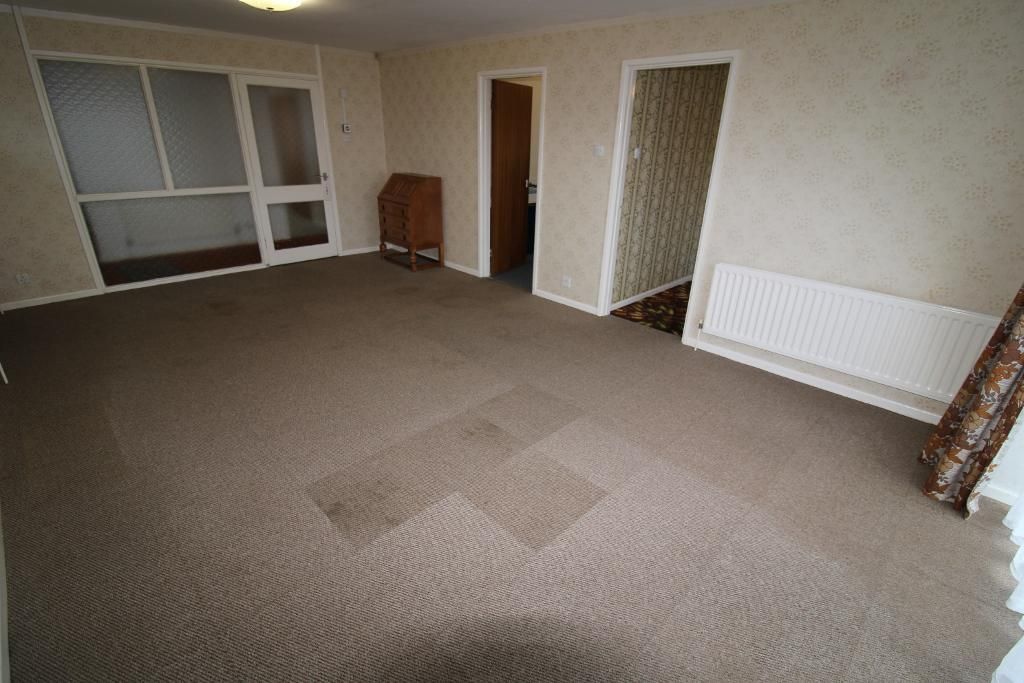 Property photo 2 of 10 Lounge