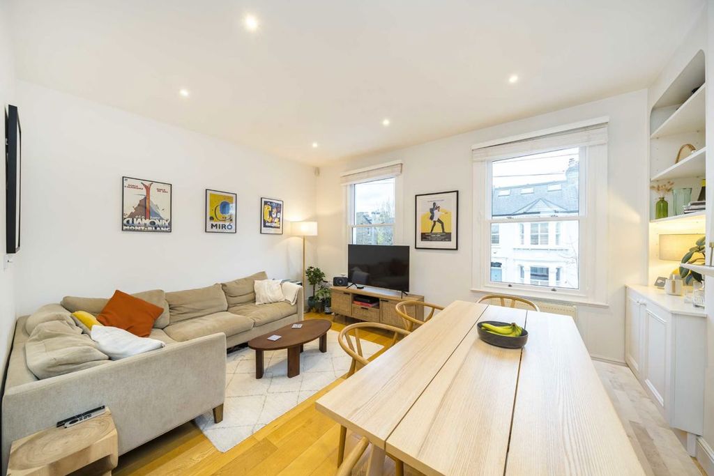 Property photo 3 of 8