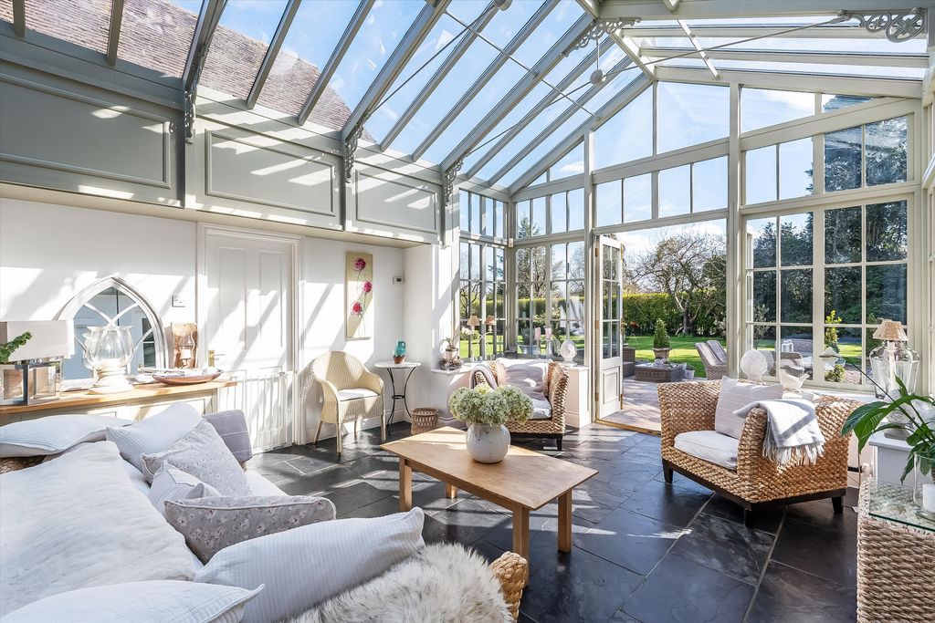 Property photo 3 of 38 Image