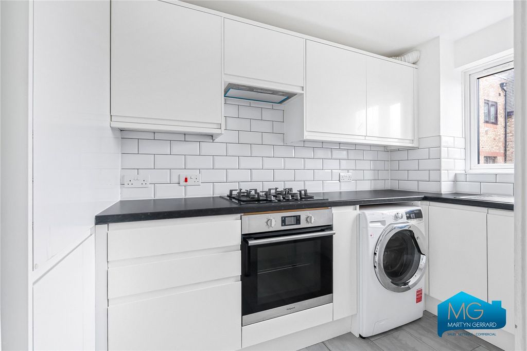 Property photo 2 of 9 Picture No. 08