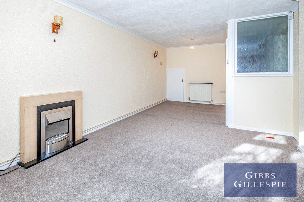 Property photo 3 of 10 3