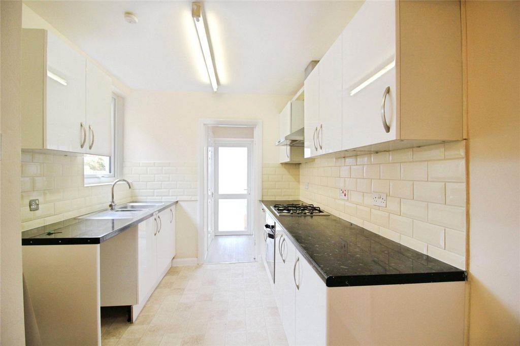 Property photo 3 of 8 Picture No. 08
