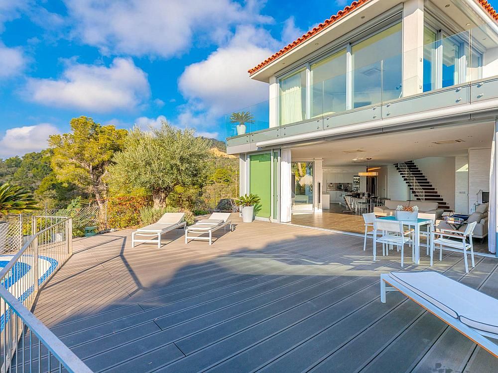 Property photo 3 of 41