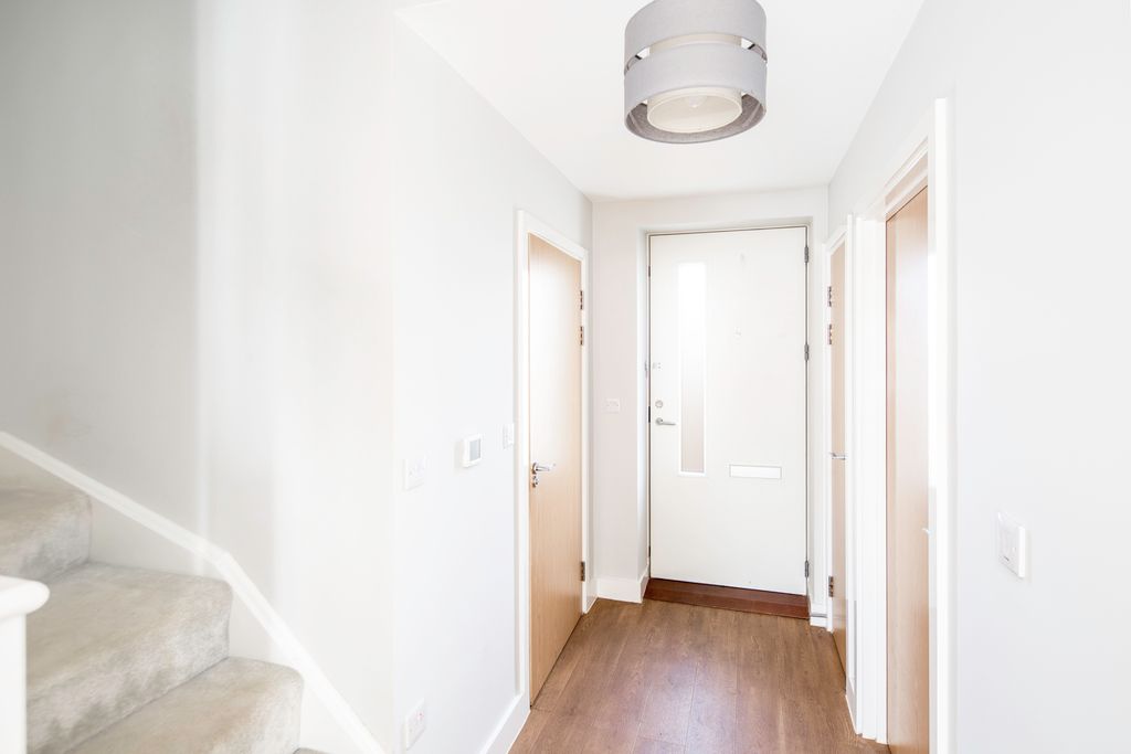 Property photo 3 of 23