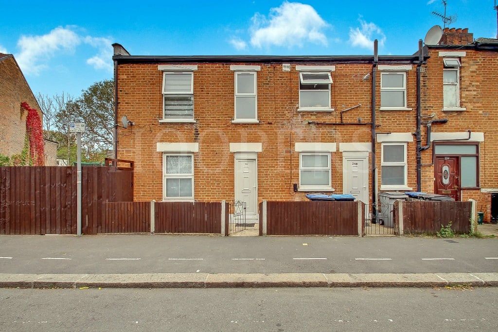 Property photo 1 of 9