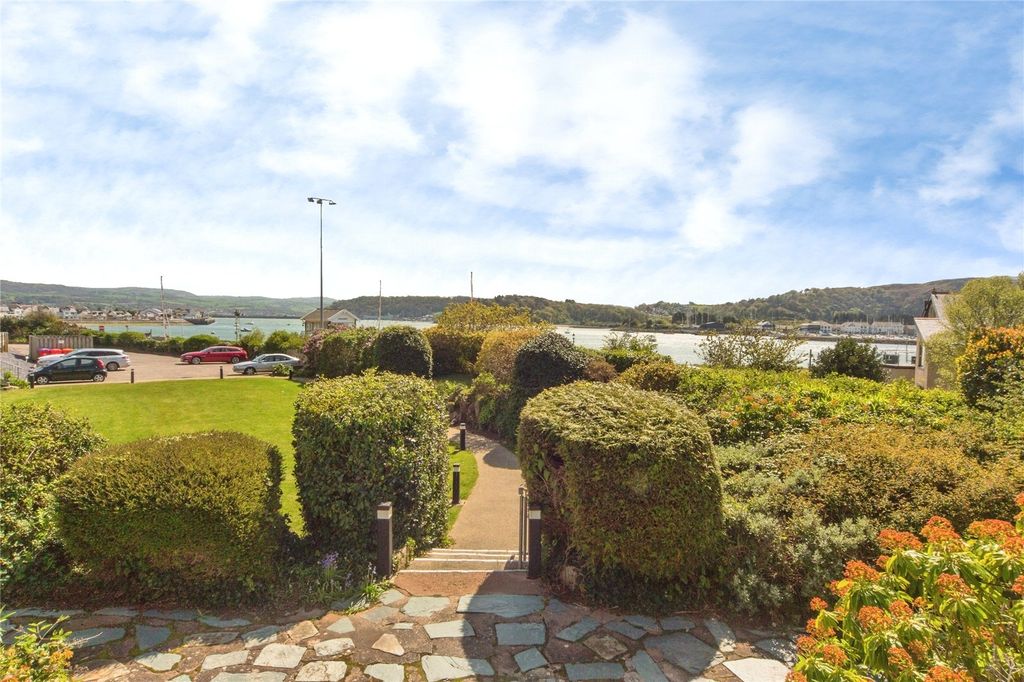 Additional image 6 of 2 bed flat for saleStation Road, Deganwy, Conwy LL31