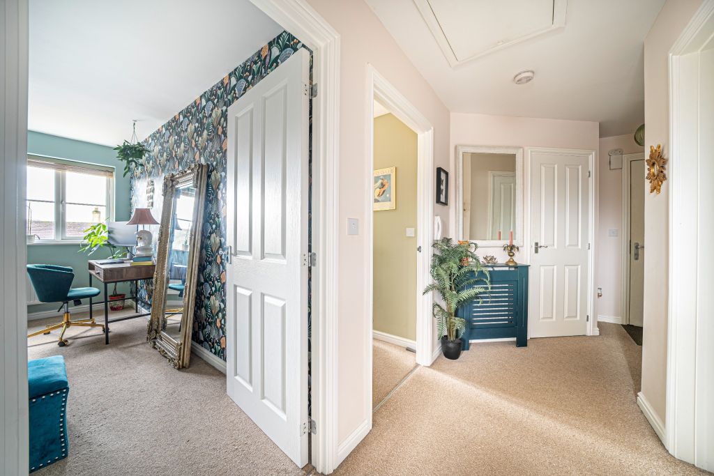 Property photo 3 of 23