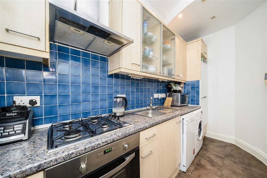 Property photo 3 of 7