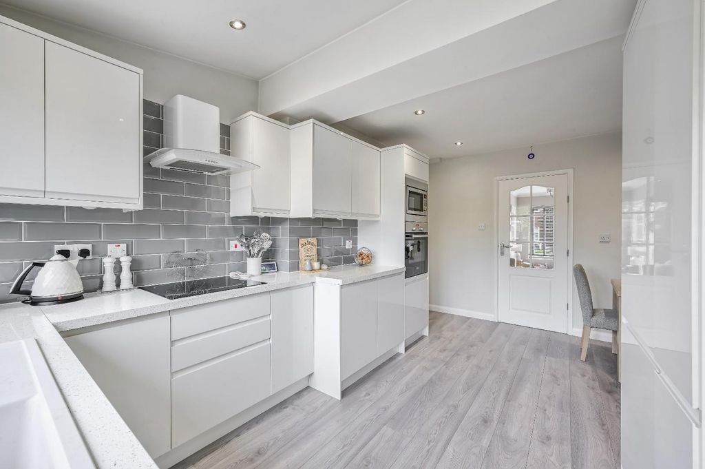 Property photo 2 of 14 Buckland, -5.Jpg