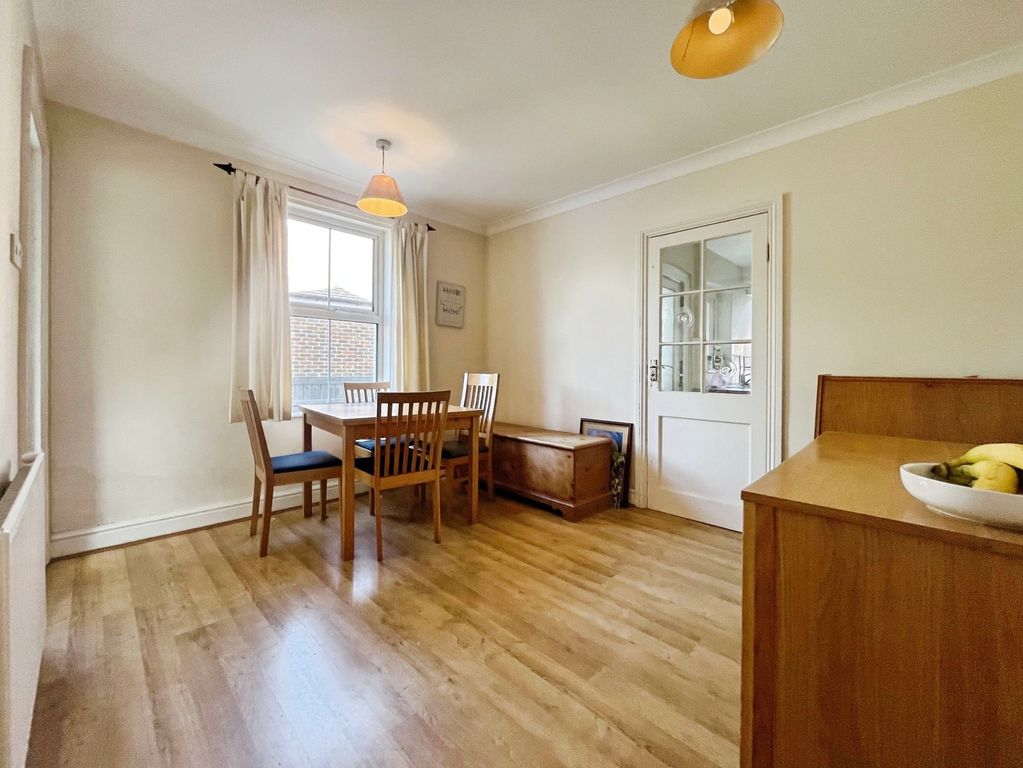 Property photo 3 of 12 Pbox-Img.Jpg
