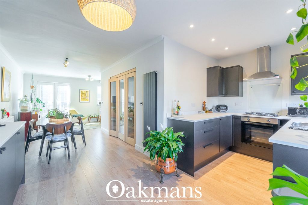 Property photo 3 of 33 Picture No. 30