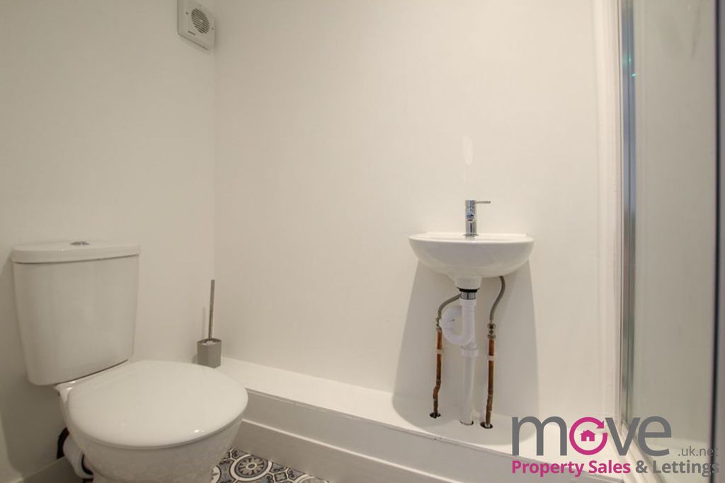 Property photo 2 of 6 Photo 6