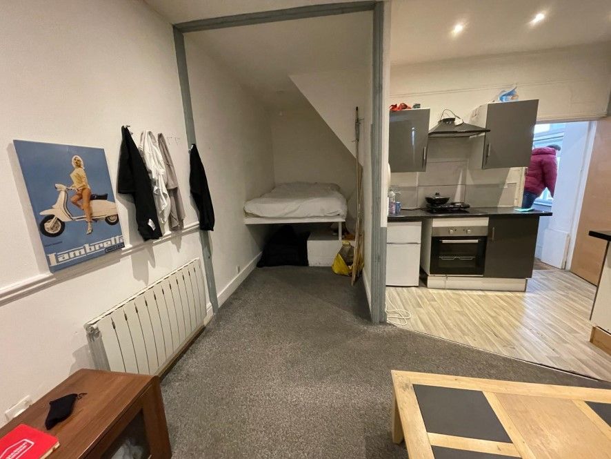 Property photo 3 of 5