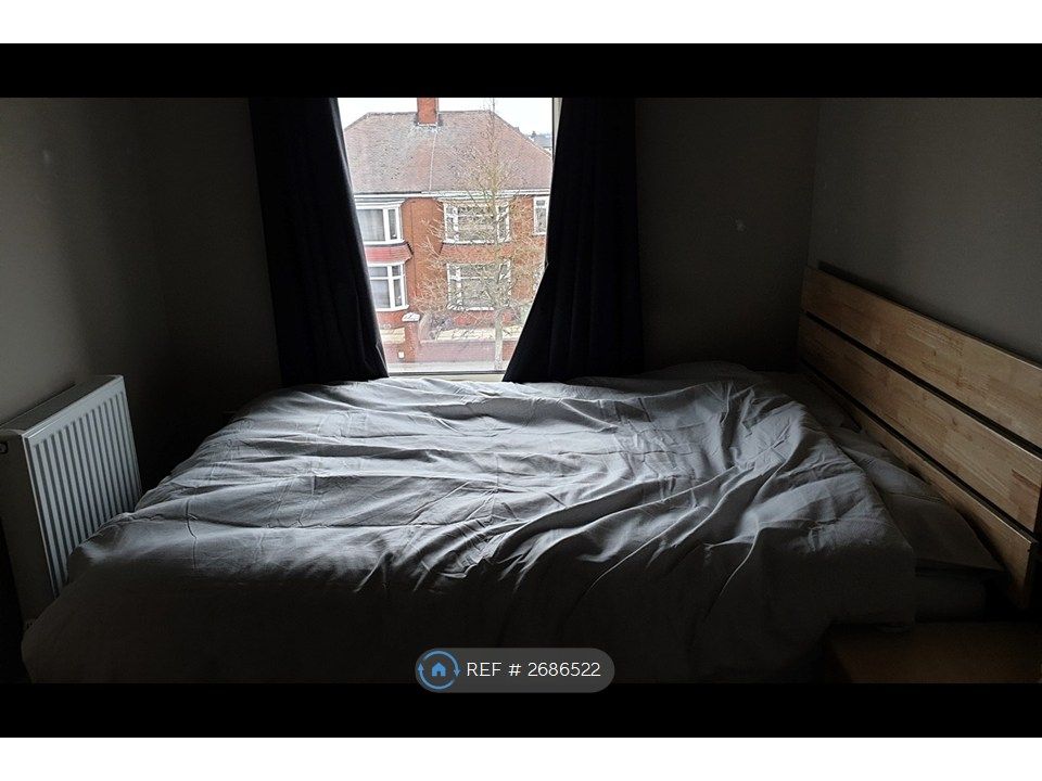 Property photo 1 of 12 Bedroom