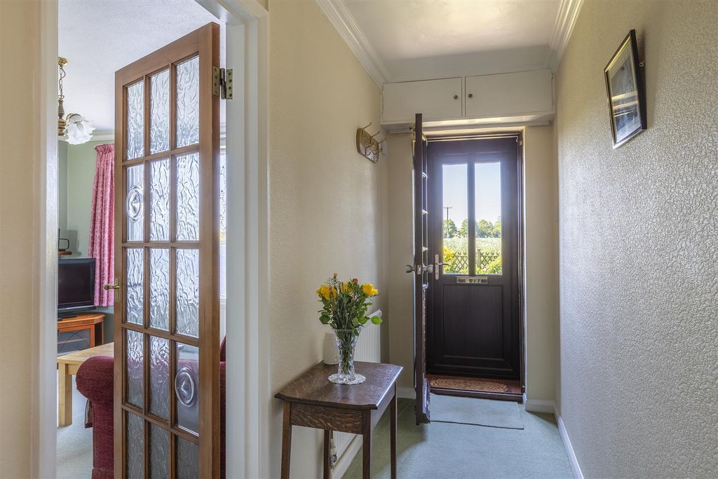 Property photo 3 of 31