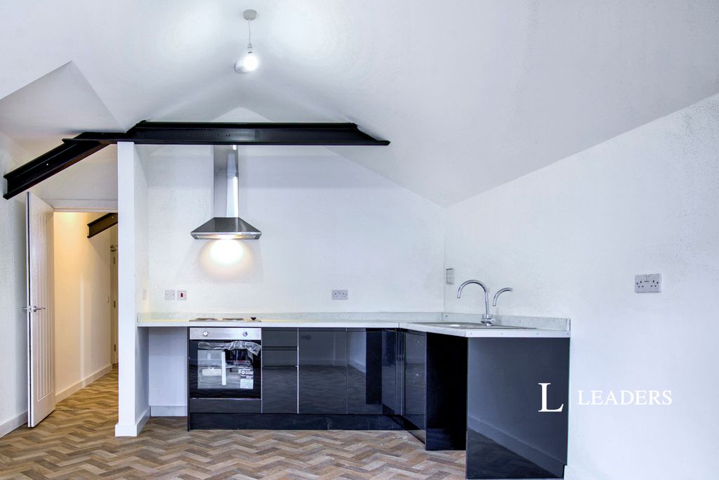 Property photo 2 of 11 Kithchen