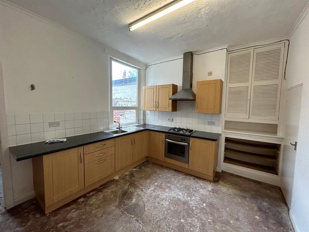 Property photo 3 of 7 6.Jpg