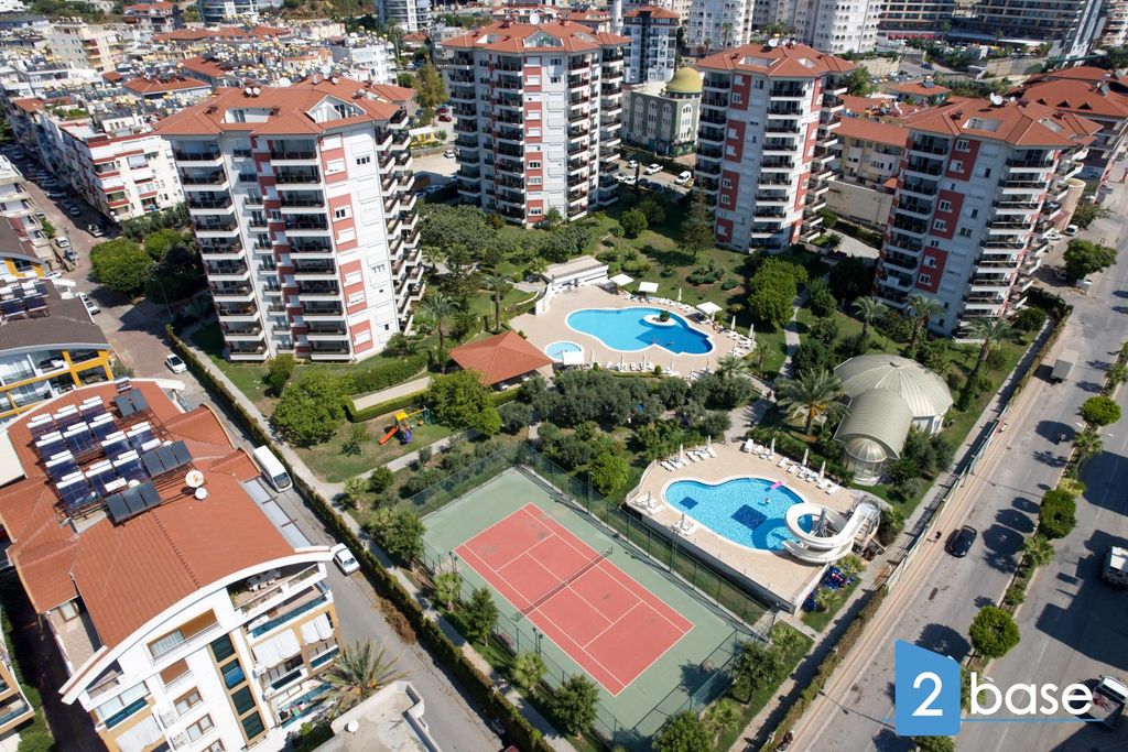 Property photo 3 of 32