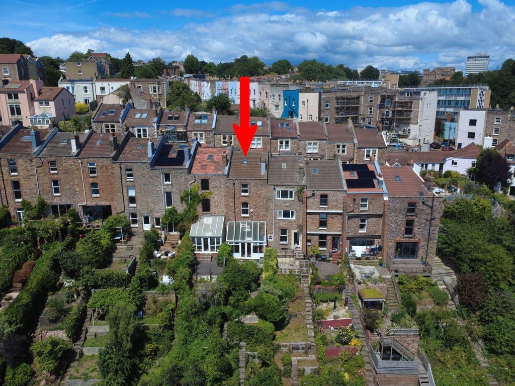 Property photo 1 of 22 Drone Garden