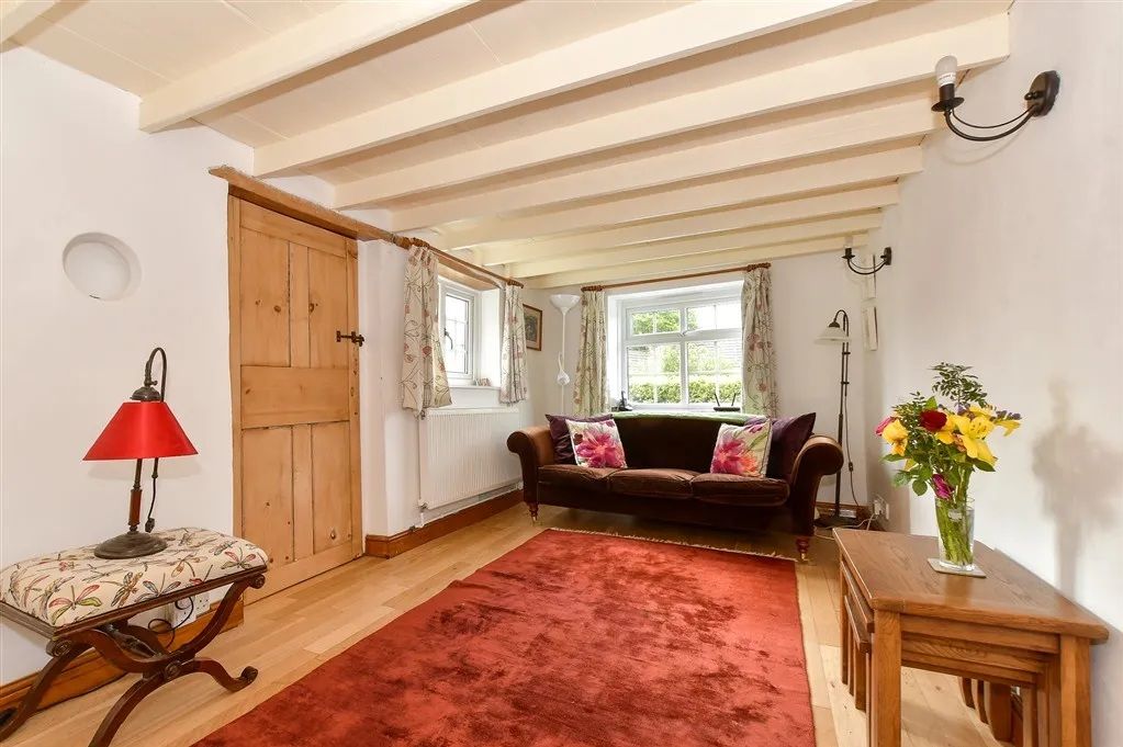 Property photo 2 of 13