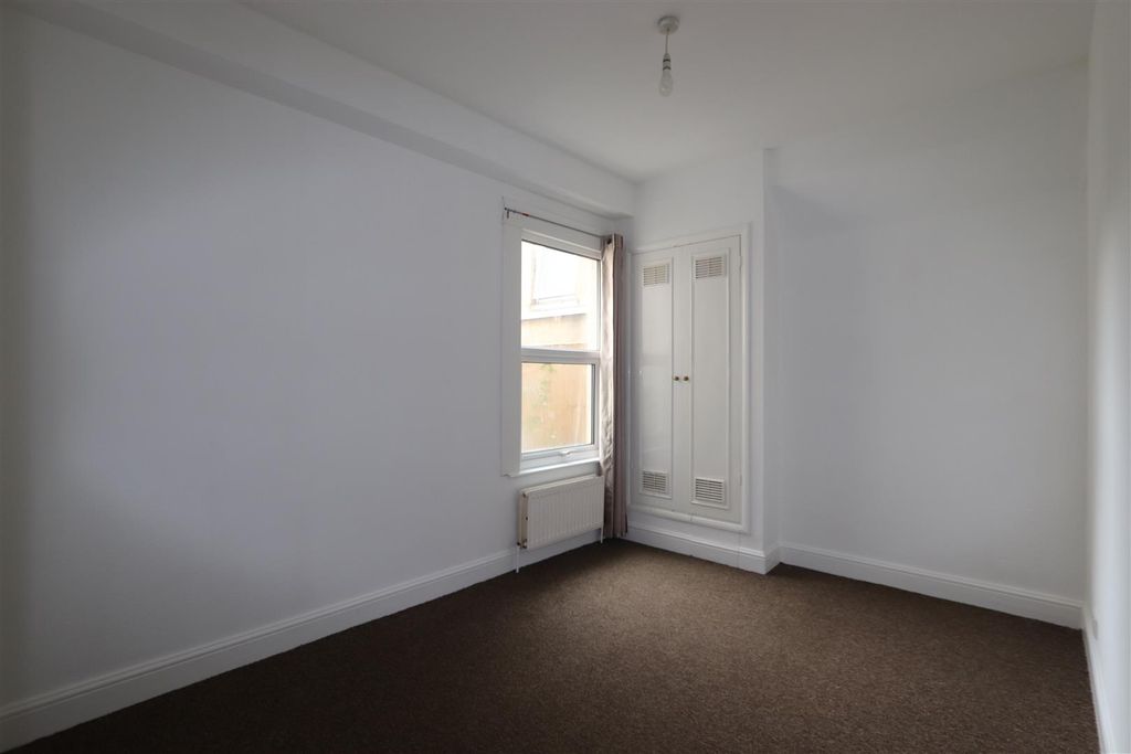 Property photo 3 of 5 Img_2205.Jpg
