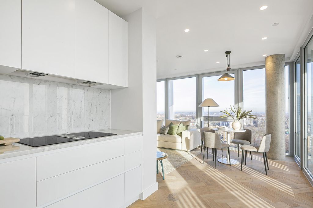 Property photo 1 of 20 Kitchen