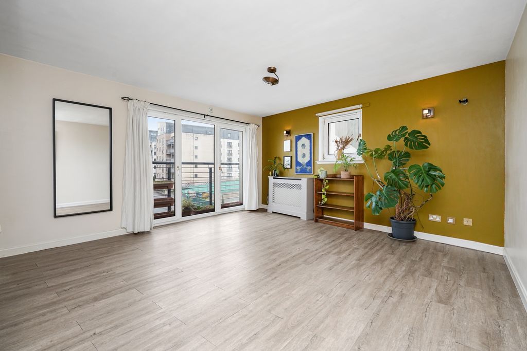 Property photo 2 of 14 Property Image 2