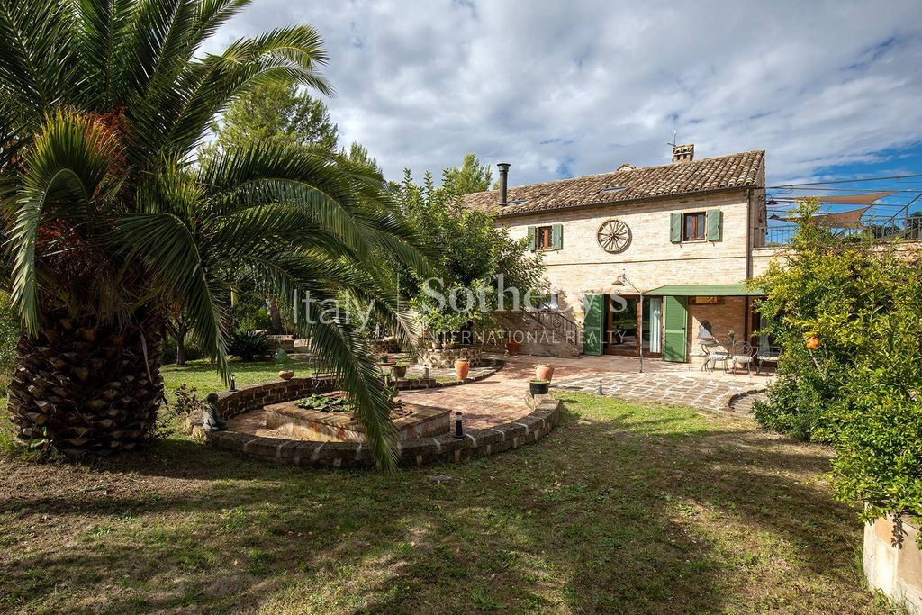 Property photo 2 of 19