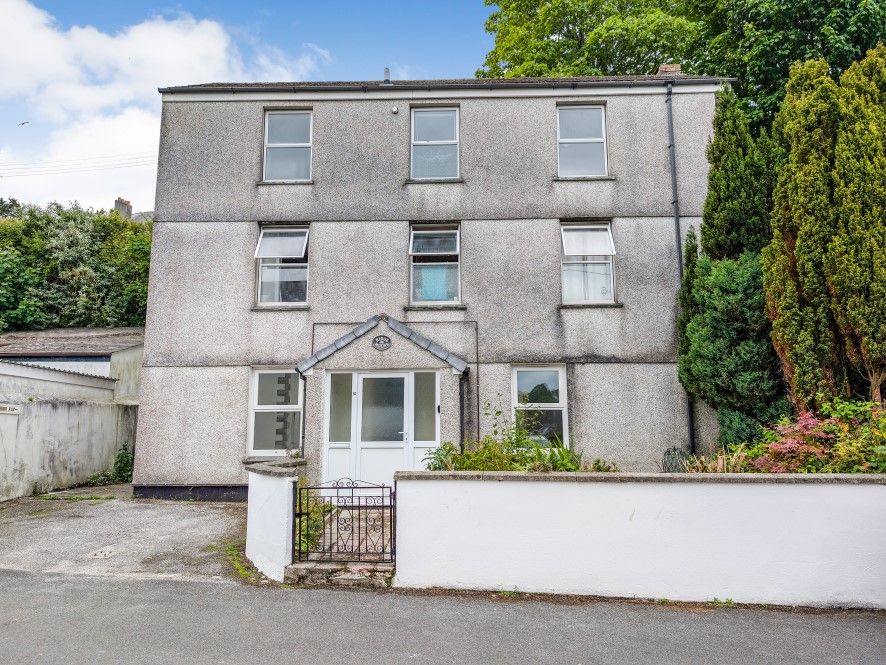 Property photo 1 of 8