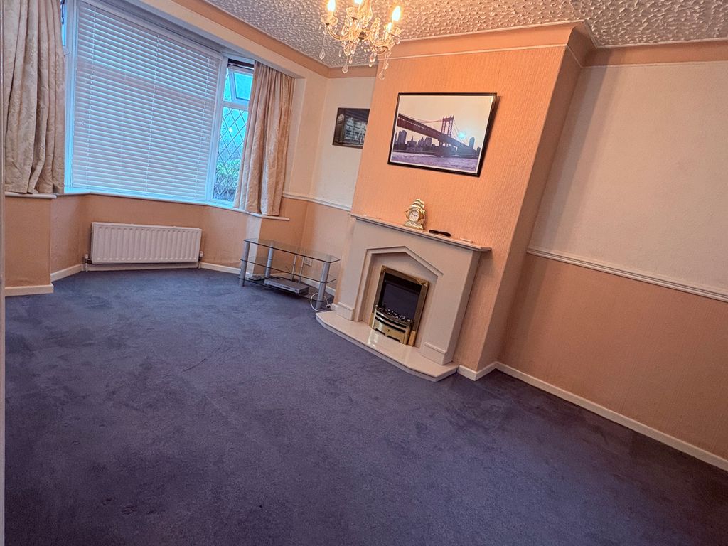 Property photo 1 of 10 Lounge