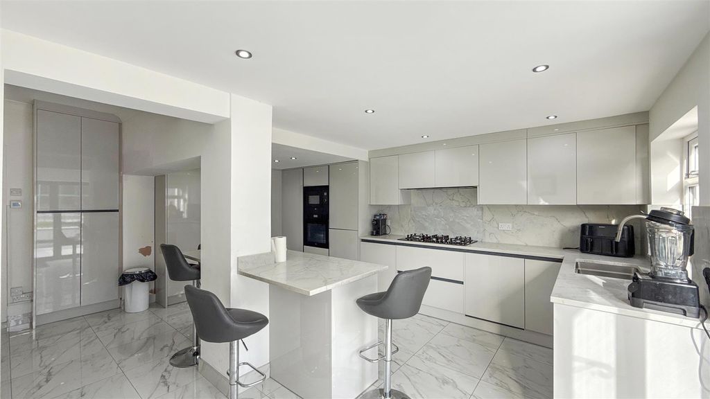 Property photo 1 of 21 Dji_20251023_112556_434.Jpg